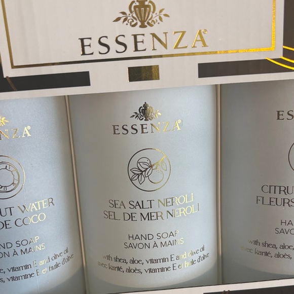Essenza White Hand Soap Set - Picture 3 of 5
